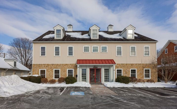 Pictures of Office property located at 342 E Main St, Leola, PA 17540 for sales - image #1