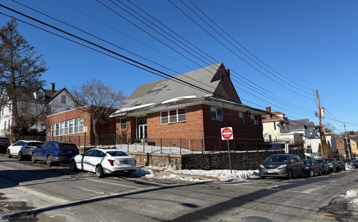 Pictures of Retail property located at 208 N 5th Avenue, Mount Vernon, NY 10550 for sales - image #1
