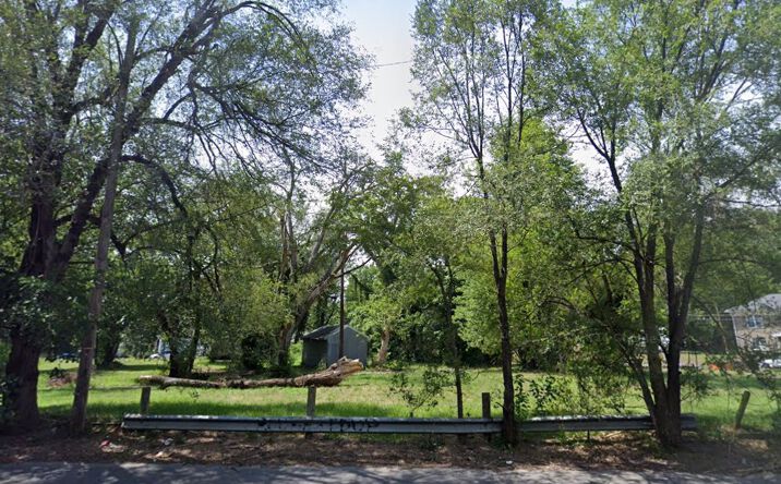 Pictures of Land property located at 2913 Wilson Ave, Louisville, KY 40211 for sales - image #1