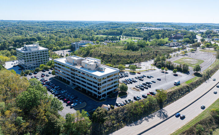 Pictures of Office property located at 5600, 5700 & 5800 Corporate Dr, Pittsburgh, PA 15237 for sales - image #1