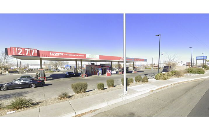 Pictures of Retail property located at 2707 Carlisle Blvd NE, Albuquerque, NM 87107 for sales - image #1