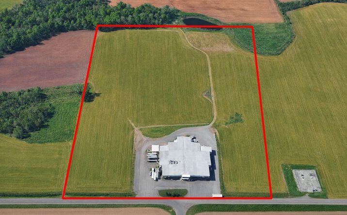 Pictures of Industrial property located at 88 Cadbury Wy, Holley, NY 14470 for sales - image #1