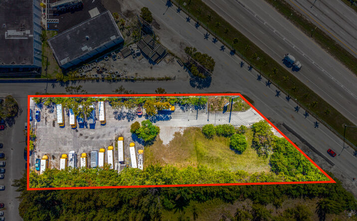 Pictures of Land property located at 107th Street and NW 89th Ave, Hialeah Gardens, FL 33018 for sales - image #1