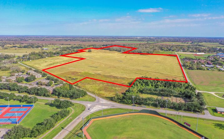 Pictures of Multifamily, Industrial, Mixed Use, Land property located at 2320 County Road 166, Wharton, TX 77488 for sales - image #1