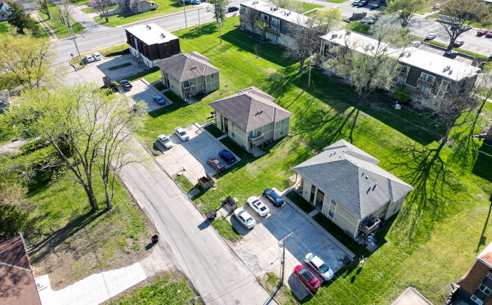 Pictures of Multifamily property located at 8626 Lane Ave, Raytown, MO 64138 for sales - image #1