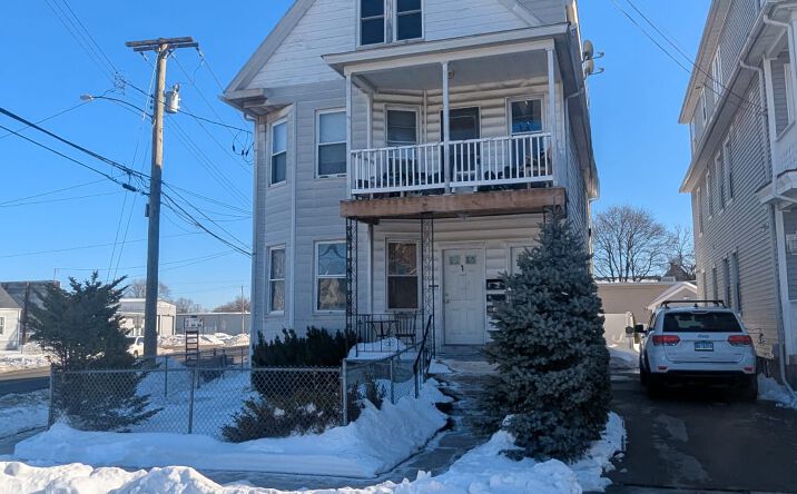 Pictures of Multifamily property located at 880 1st Ave, West Haven, CT 06516 for sales - image #1