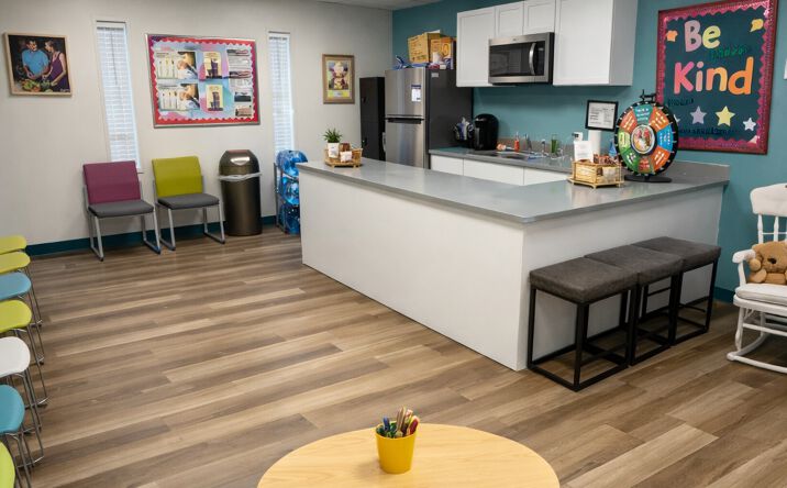 Pictures of Business for Sale, Office, Retail property located at 1739 13th St, Hempstead, TX 77445 for sales - image #1