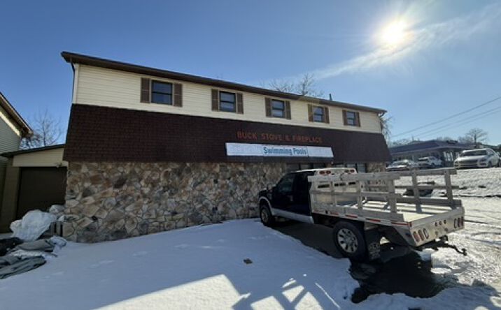 Pictures of Office, Retail property located at 1478 Old Brodhead Rd, Monaca, PA 15061 for sales - image #1