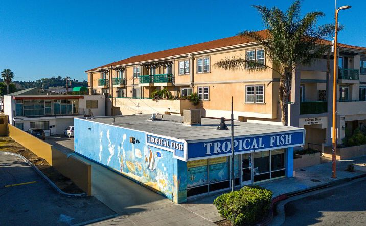Pictures of Retail, Office property located at 1134 E Colorado St, Glendale, CA 91205 for sales - image #1