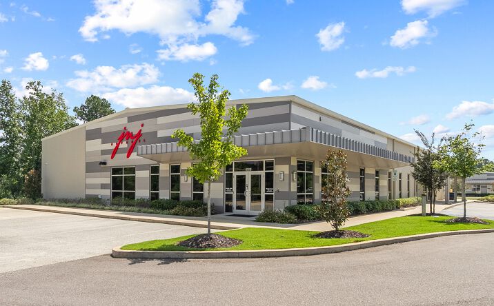 Pictures of Office property located at 5051 Union Station Professional Pk, Northport, AL 35473 for sales - image #1