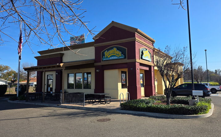 Pictures of Retail property located at 3908 Mitchell Rd, Ceres, CA 95307 for sales - image #1
