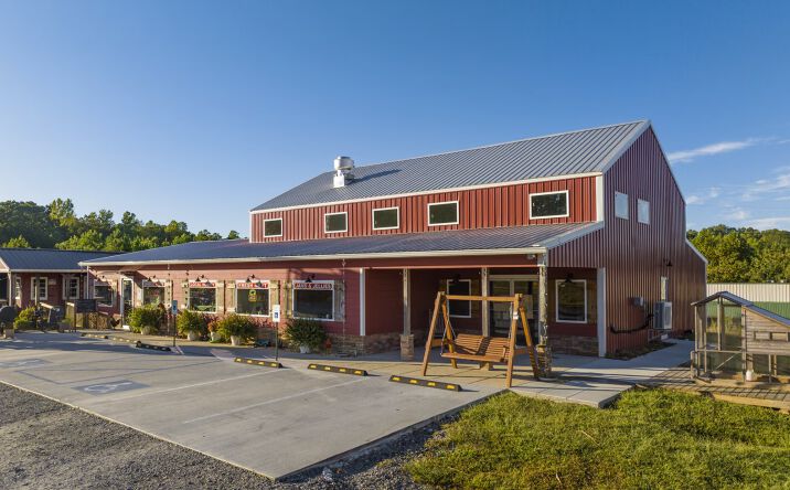 Pictures of Mixed Use, Office, Retail property located at 54 Roosters Wy, Jasper, GA 30143 for sales - image #1