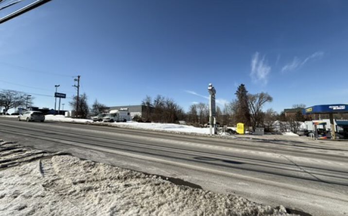 Pictures of Land property located at 1467 Old Brodhead Rd, Monaca, PA 15061 for sales - image #1