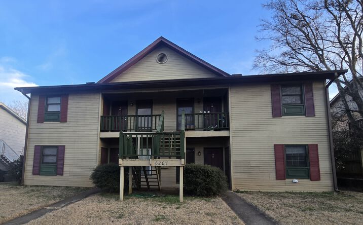 Pictures of Multifamily property located at 6207 Friar Tuck Dr NW, Huntsville, AL 35806 for sales - image #1