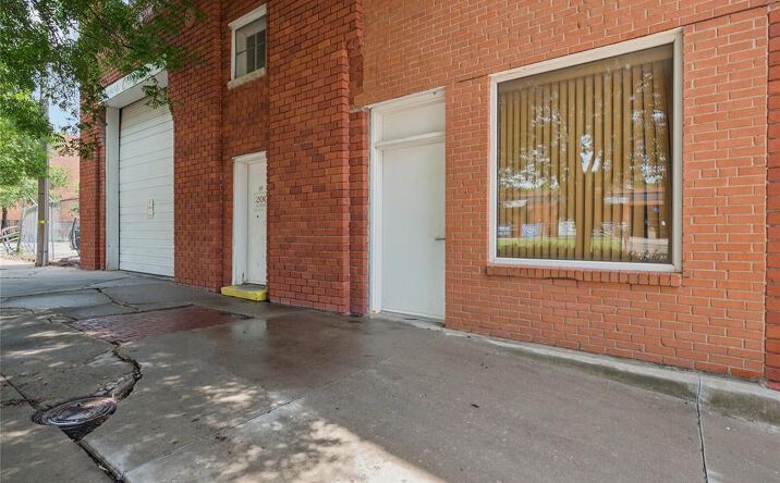 Pictures of Retail, Mixed Use property located at 200 E Main St, Oklahoma City, OK 73104 for sales - image #1