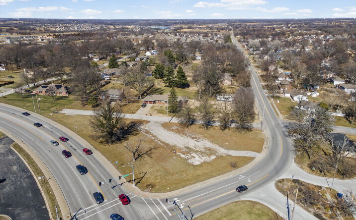 Pictures of Land property located at 317 & 319 W Foxwood Drive, Raymore, MO 64083 for sales - image #1