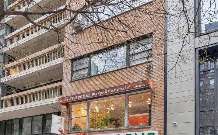 Pictures of Mixed Use property located at 247 E 50th Street, New York, NY 10022 for sales - image #1