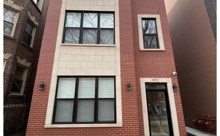 Pictures of Multifamily property located at 4952 S Michigan Avenue, Chicago, IL 60615 for sales - image #1