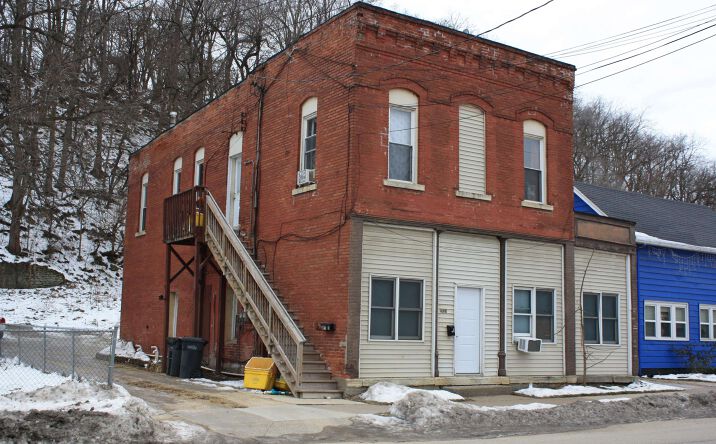Pictures of Multifamily property located at 2831 Central Avenue, Dubuque, IA 52001 for sales - image #1