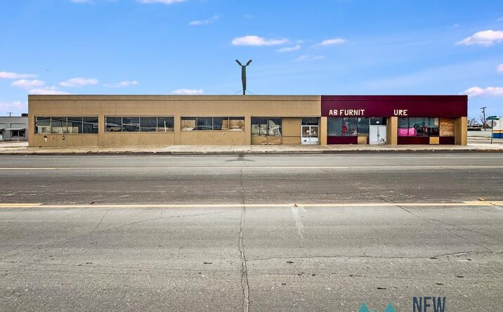Pictures of Retail property located at 701 E Broadway, Hobbs, NM 88240 for sales - image #1