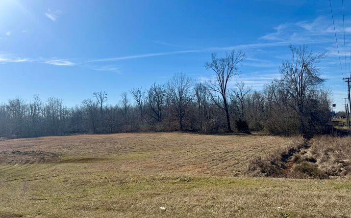 Pictures of Land property located at 0 US-72, Corinth, MS 38834 for sales - image #1
