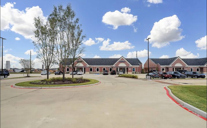 Pictures of Office property located at 7103 S Peek Rd Suite I, Richmond, TX 77407 for sales - image #1