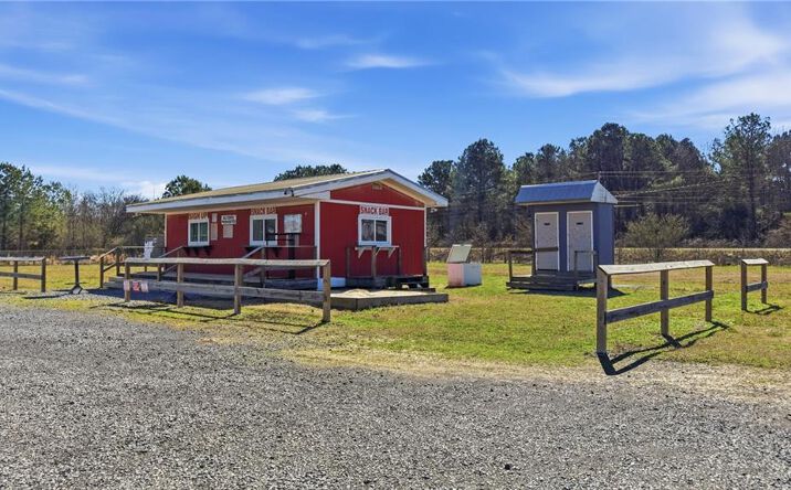 Pictures of Business for Sale property located at 335 Beamer Road, Calhoun, GA 30701 for sales - image #1