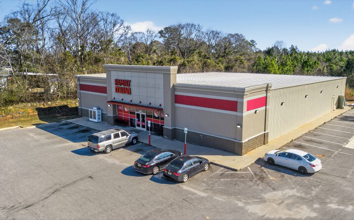 Pictures of Retail property located at 17824 Montgomery Highway, Highland Home, AL 36041 for sales - image #1