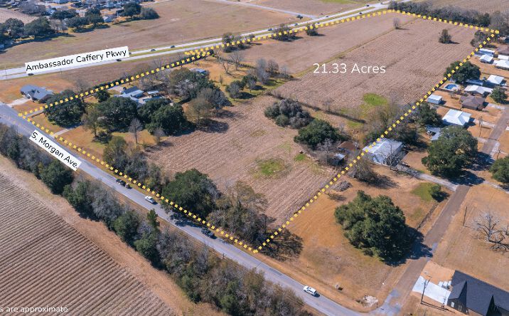 Pictures of Land property located at 7000 Ambassador Caffery Pkwy, Broussard, LA 70518 for sales - image #1