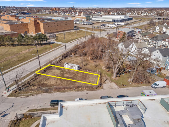 Pictures of Land property located at 8312 Conant, Hamtramck, MI 48211 for sales - image #1