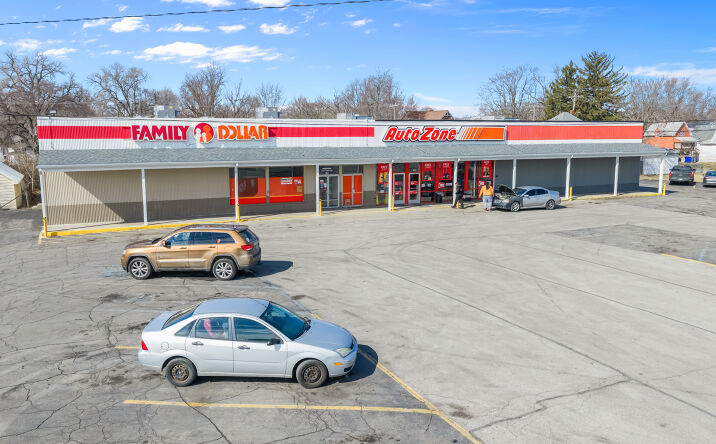 Pictures of Retail property located at 915 N Washington St, Kokomo, IN 46901 for sales - image #1