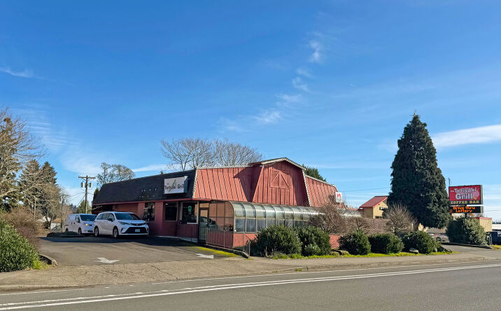 Pictures of Retail property located at 19660 SE McLoughlin Blvd, Gladstone, OR 97027 for sales - image #1