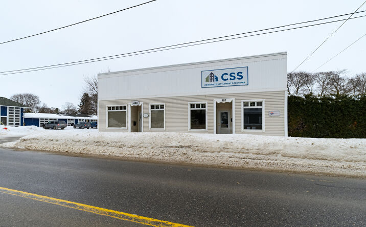 Pictures of Office property located at 802 Bridge St, Charlevoix, MI 49720 for sales - image #1