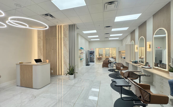 Pictures of Retail property located at 2800 Davis Blvd, Naples, FL 34104 for sales - image #1