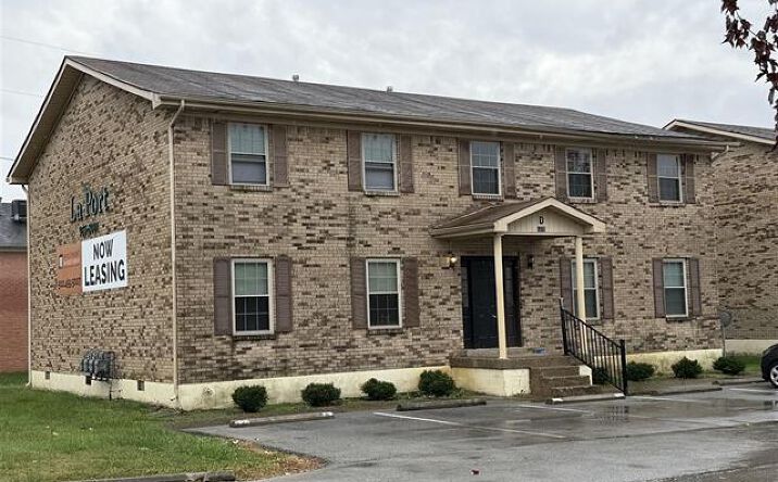 Pictures of Multifamily property located at 1055 N Buckman St, Shepherdsville, KY 40165 for sales - image #1