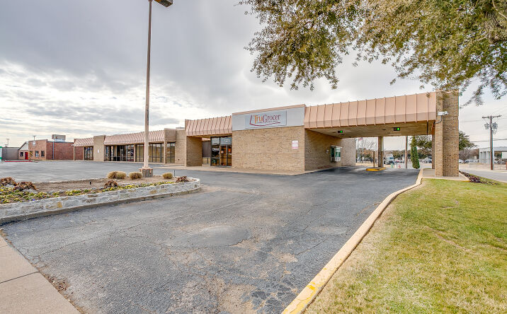 Pictures of Retail property located at 1327 Brown Trail, Bedford, TX 76022 for sales - image #1