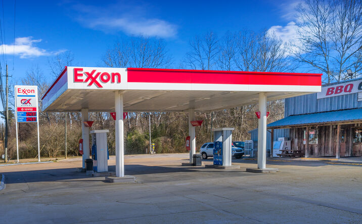 Pictures of Retail property located at 2391 Pineapple Hwy, Greenville, AL 36037 for sales - image #1