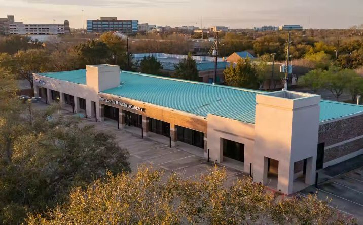 Pictures of Retail property located at 2600 Cordes Dr, Sugar Land, TX 77479 for sales - image #1
