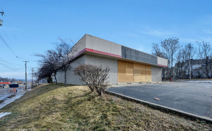 Pictures of Retail property located at 177 Lexington Ave, Mansfield, OH 44907 for sales - image #1
