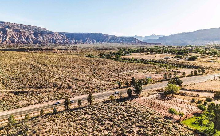 Pictures of Land property located at Commercial Property Hwy 9, Virgin, UT 84779 for sales - image #1