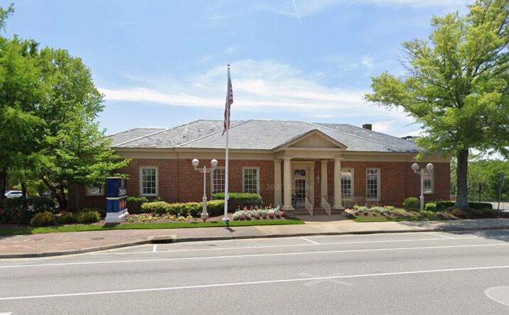 Pictures of Office, Retail property located at 550 Settlers Landing Rd, Hampton, VA 23669 for sales - image #1