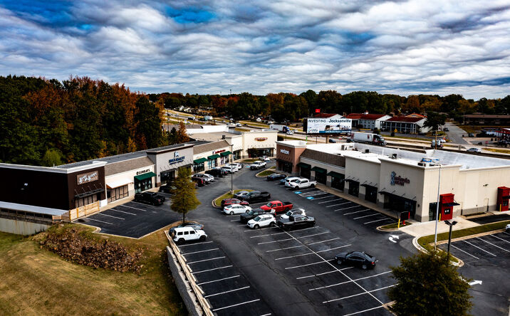Pictures of Retail property located at 140 John Harden Dr, Jacksonville, AR 72076 for sales - image #1