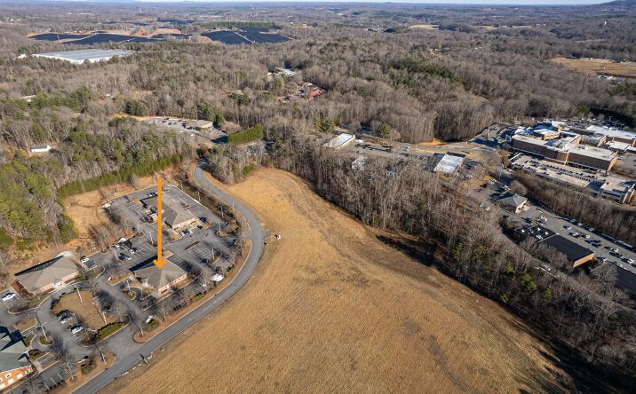 Pictures of Office property located at 301 Eldon Parks Dr, Elkin, NC 28621 for sales - image #1