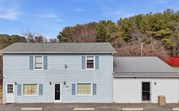 Pictures of Office property located at 948 E Stuart Drive, Galax, VA 24333 for sales - image #1