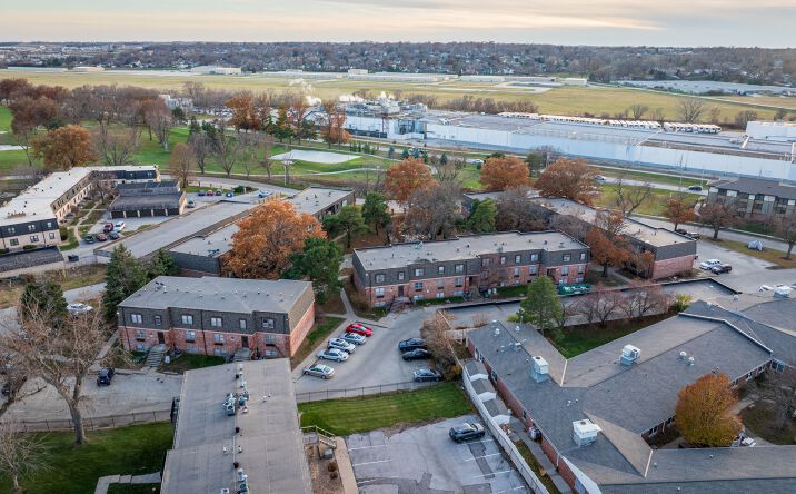 Pictures of Multifamily property located at 12775 Woodcrest Plaza, Omaha, NE 68137 for sales - image #1