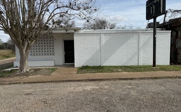 Pictures of Mixed Use, Office, Retail, Self Storage property located at 5701 Martin Luther King Blvd, Houston, TX 77021 for sales - image #1