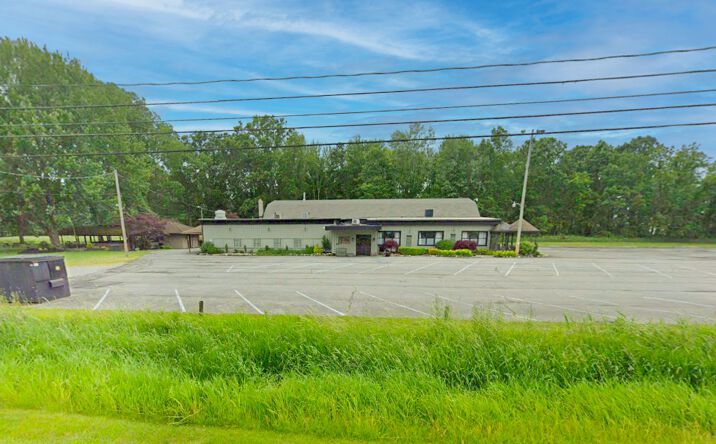 Pictures of Retail property located at 8820 Bender Rd, North Ridgeville, OH 44039 for sales - image #1