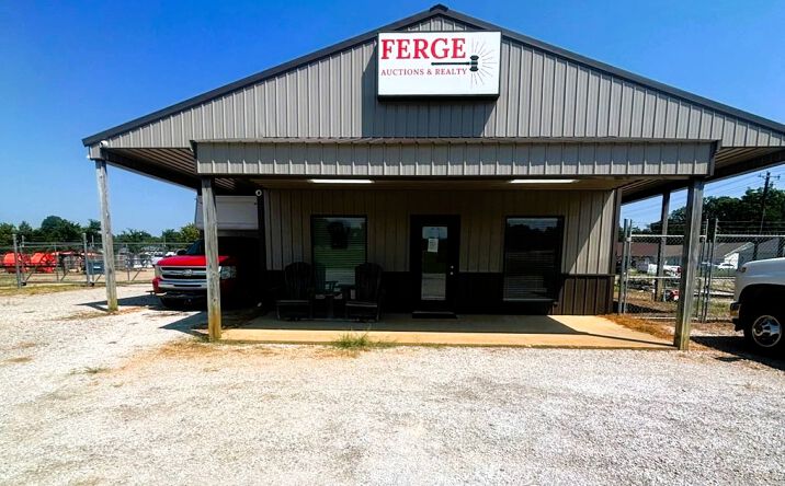 Pictures of Land, Office, Retail property located at 315 Bass Ave, Whiteville, TN 38075 for sales - image #1