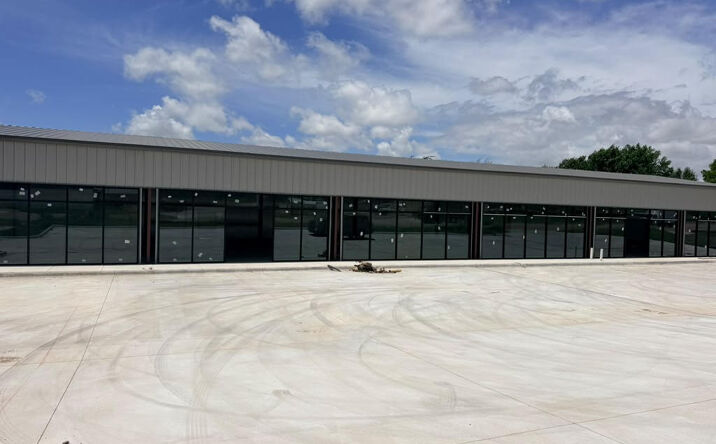 Pictures of Industrial, Retail, Special Purpose property located at 4930 Mansfield Highway, Forest Hill, TX 76119 for sales - image #1