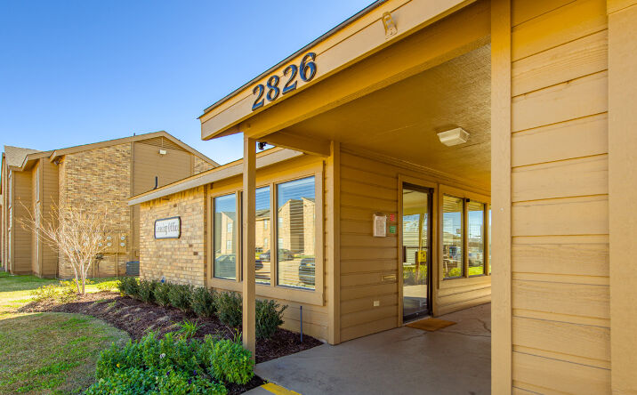 Pictures of Multifamily property located at 2826 Misty Ln, Bossier City, LA 71111 for sales - image #1